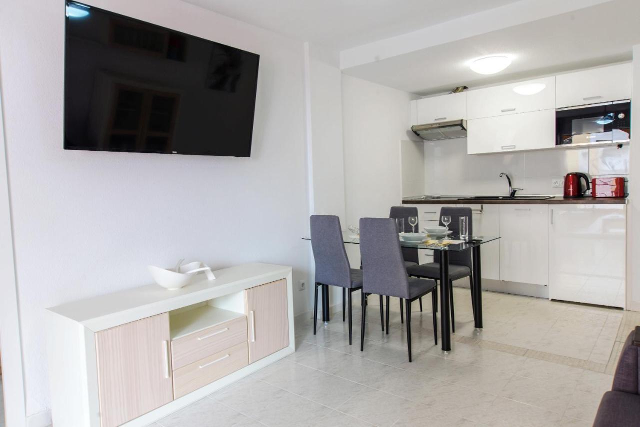 Holiday Suite Playa Del Cura 托雷维耶哈 外观 照片