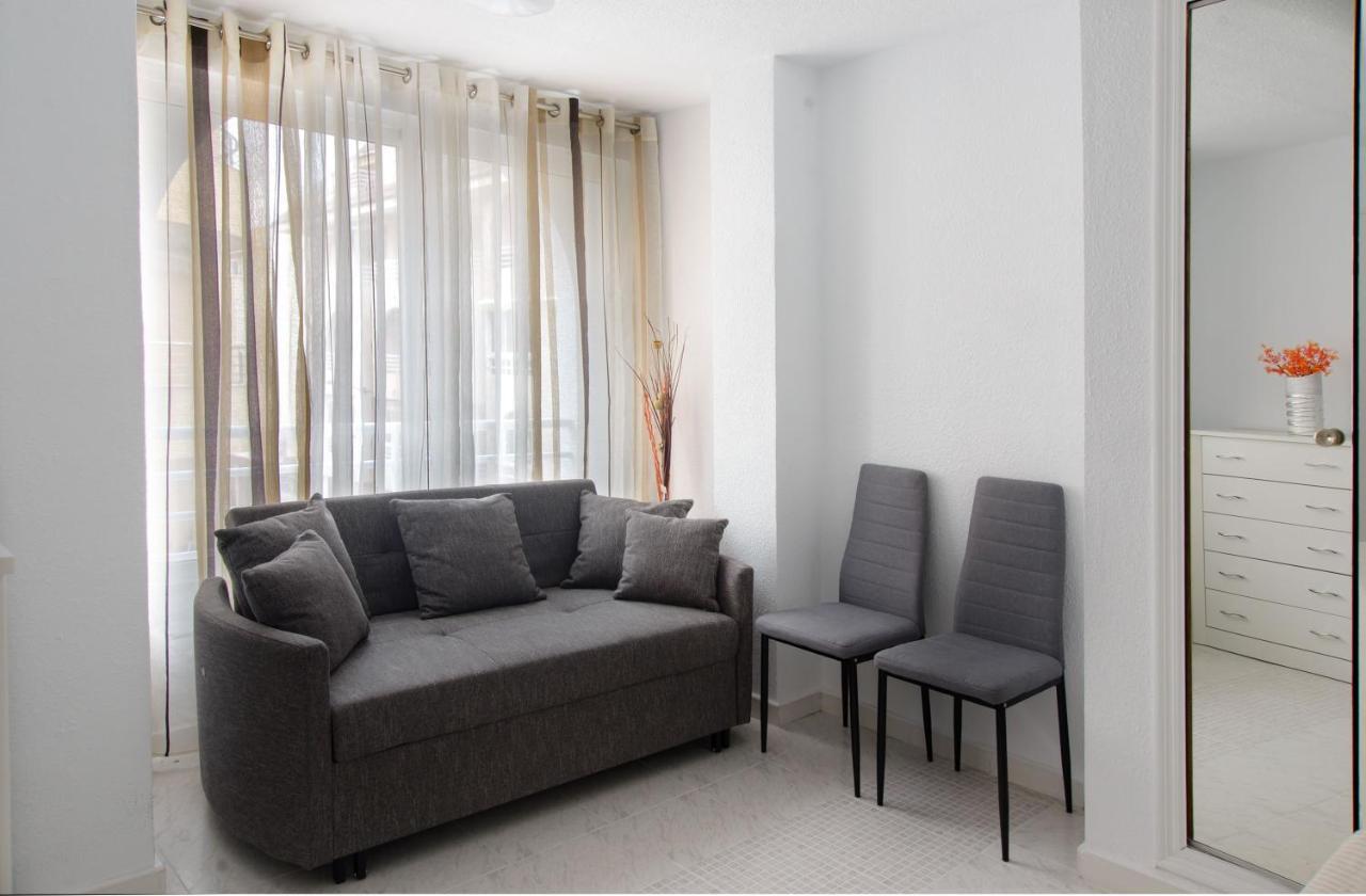 Holiday Suite Playa Del Cura 托雷维耶哈 外观 照片