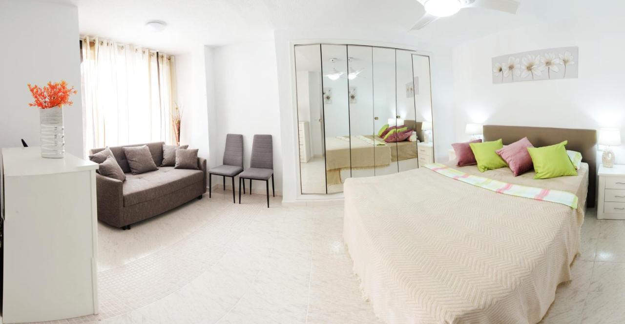 Holiday Suite Playa Del Cura 托雷维耶哈 外观 照片