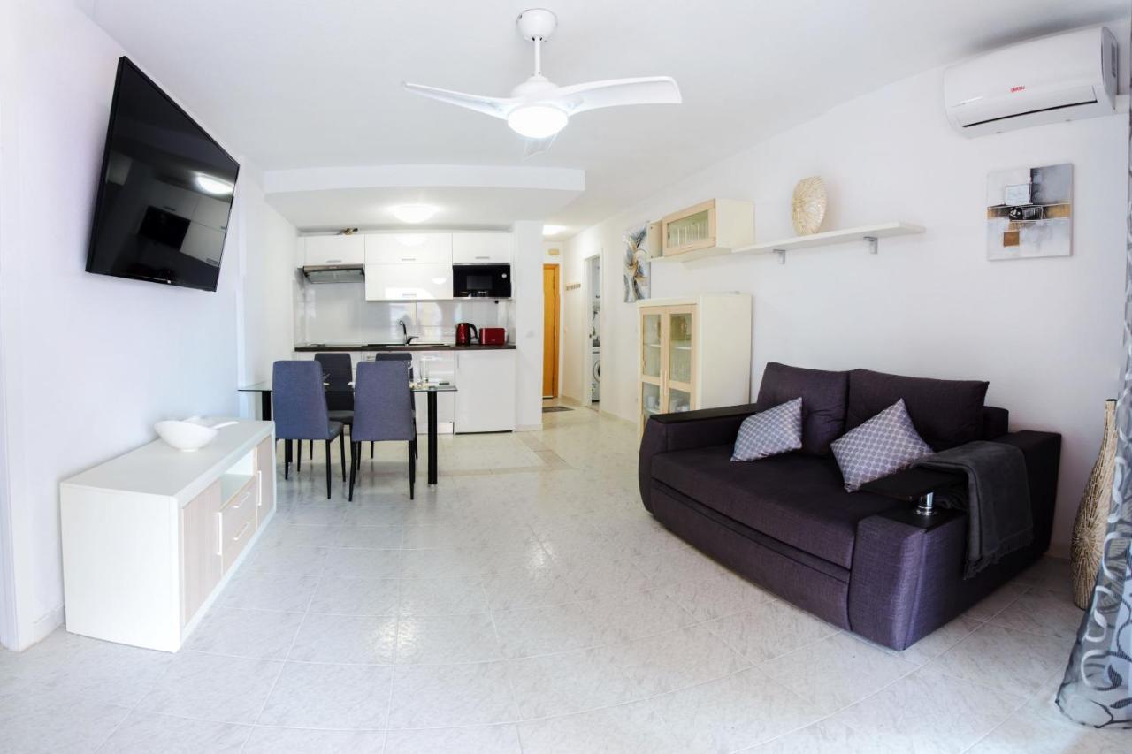 Holiday Suite Playa Del Cura 托雷维耶哈 外观 照片