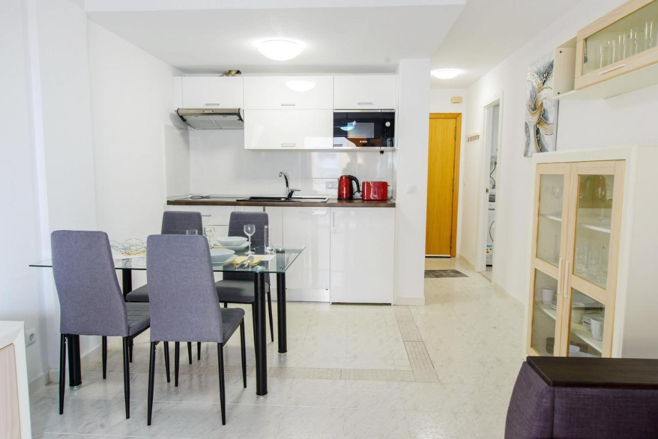 Holiday Suite Playa Del Cura 托雷维耶哈 外观 照片